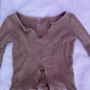 Vintage brown cropped long sleeve with slits